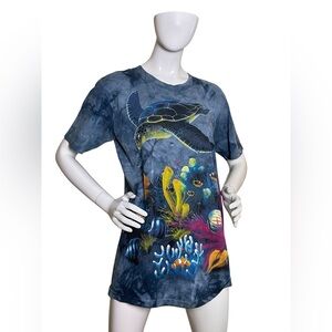 Vintage The Mountain 90’s Colorful Sea Turtle Graphic T-Shirt (M)